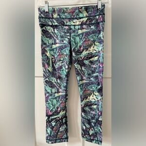 Lululemon Multicolor Abstract Capri Print Leggings